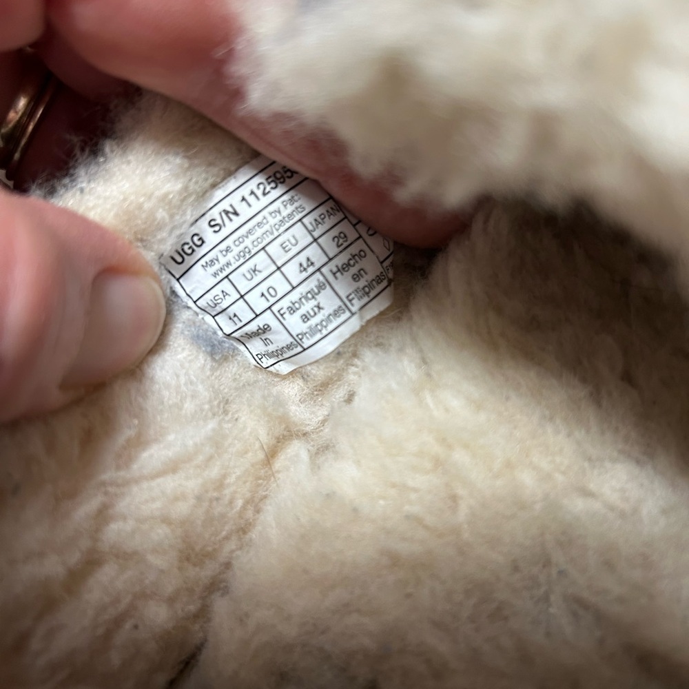 UGG Men's gray Suede Loafers slippers size 11 - Picture 6 of 7